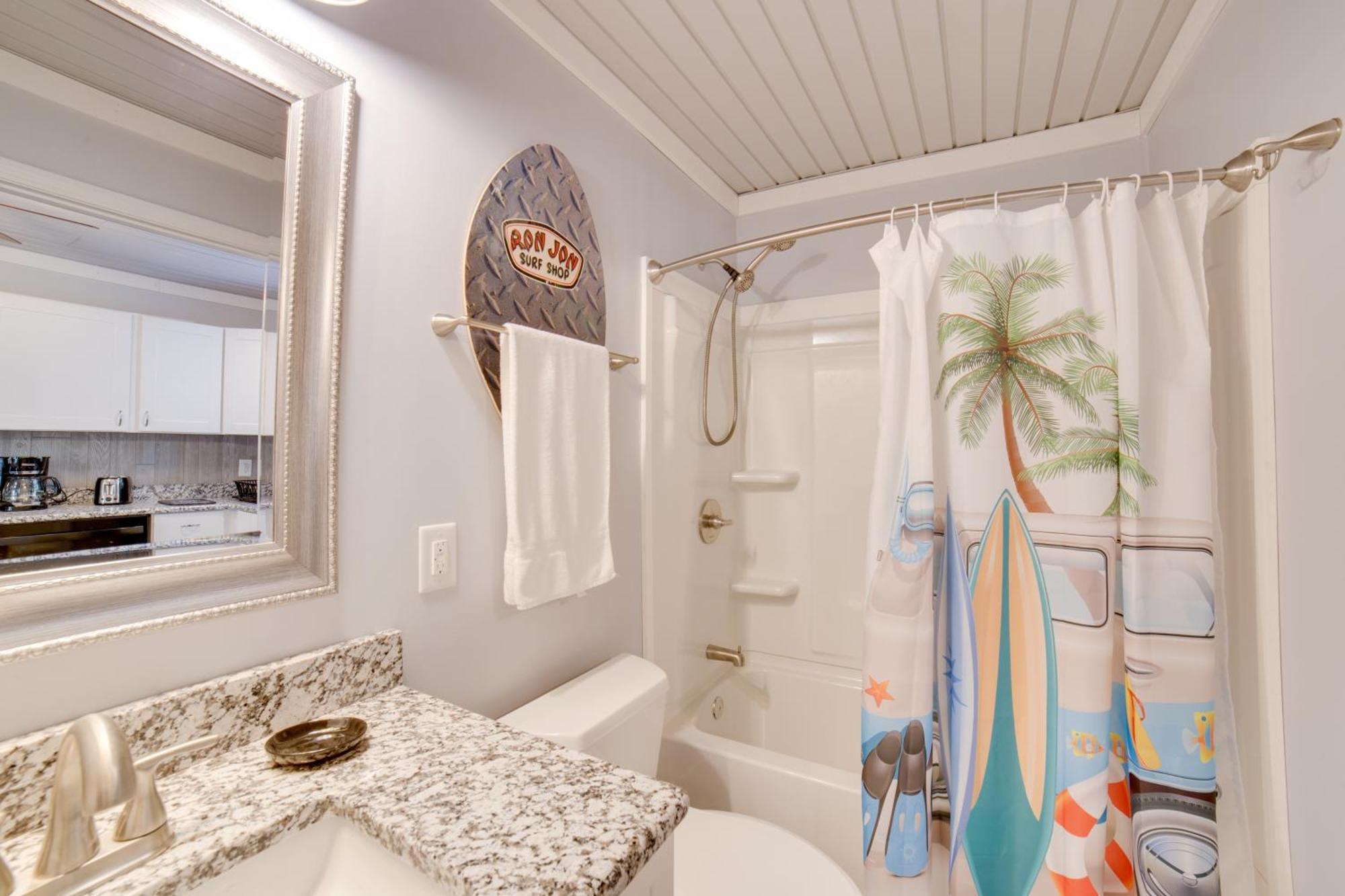 Ocean Isle Beach Studio With Patio - 1 Mi To Pier! Exterior foto