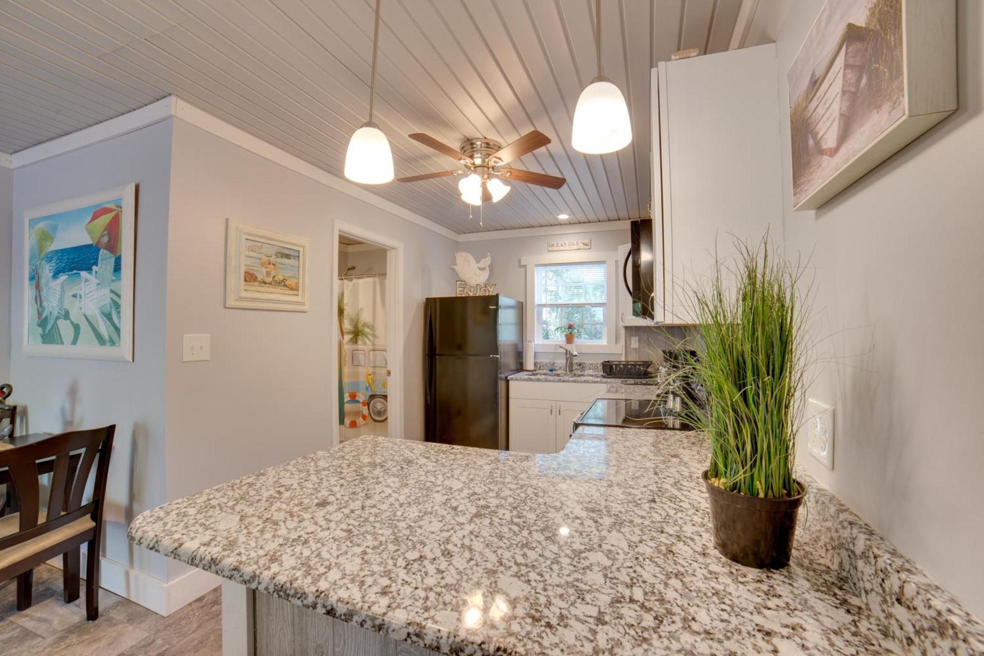 Ocean Isle Beach Studio With Patio - 1 Mi To Pier! Exterior foto
